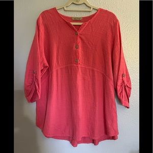 Peach Colored Top🌺